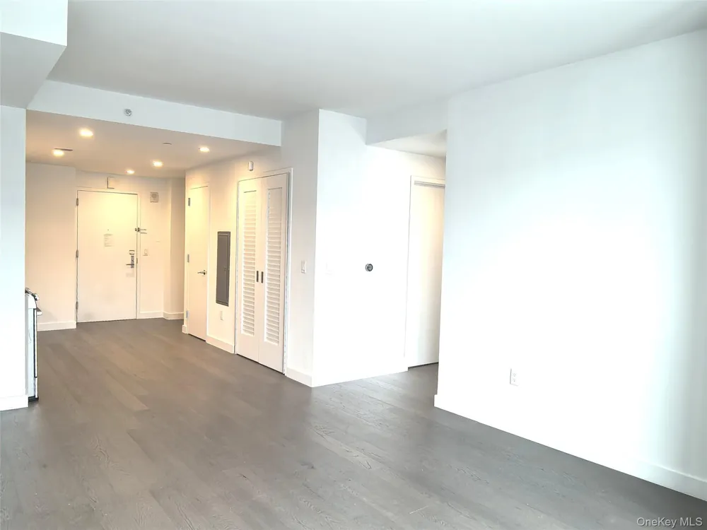 13103 40th Road #PH1W Flushing, NY 11354