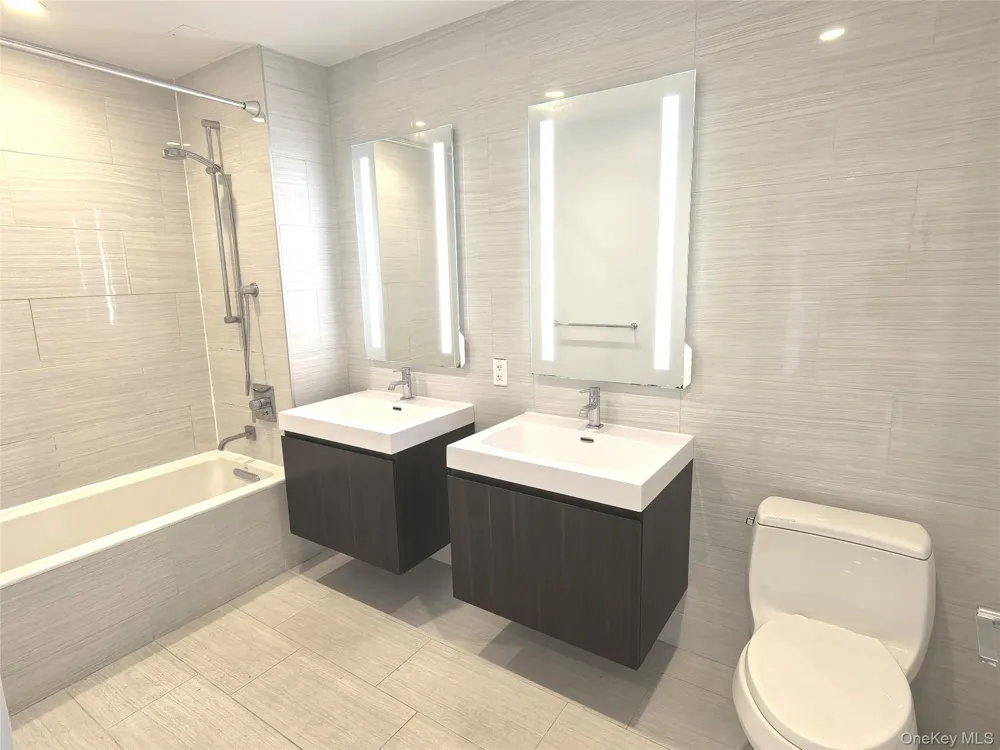 13103 40th Road #PH1W Flushing, NY 11354