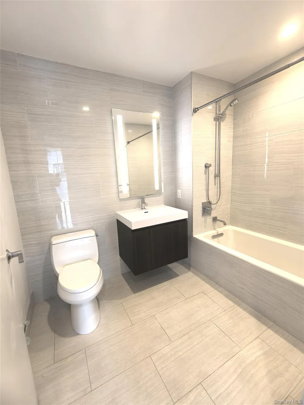 13103 40th Road #PH1W Flushing, NY 11354