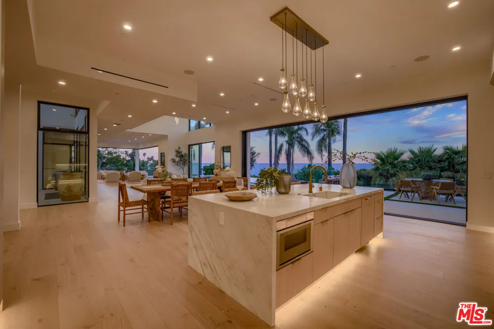 4732 Avenida Del Mar Malibu, CA 90265