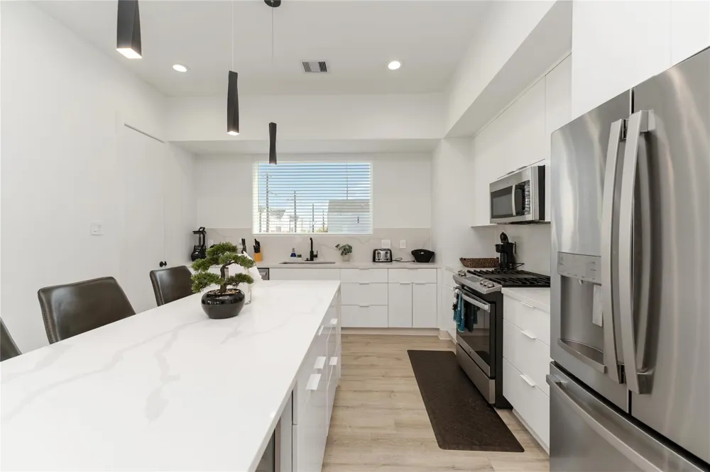 3410 Baer Street #C Houston, TX 77020