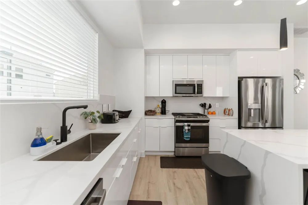 3410 Baer Street #C Houston, TX 77020
