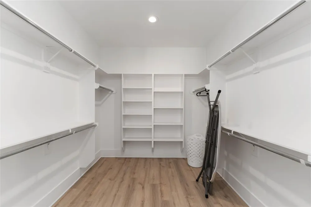 3410 Baer Street #C Houston, TX 77020