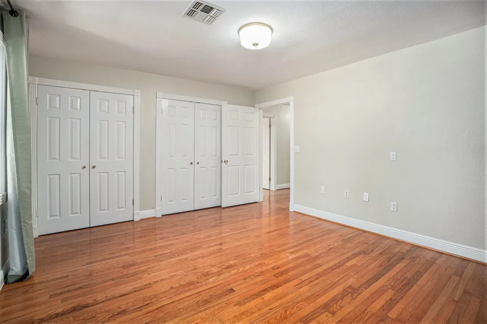 33 Maple Lane Galveston, TX 77551