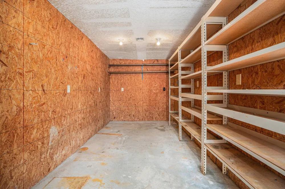 33 Maple Lane Galveston, TX 77551