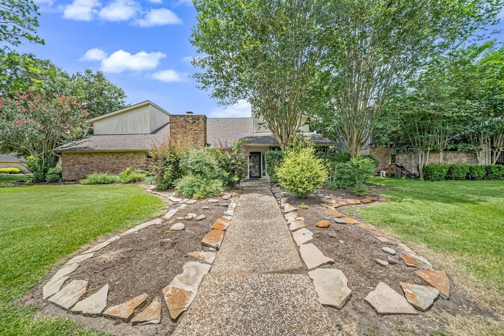3162 Bonney Briar Drive Missouri City, TX 77459