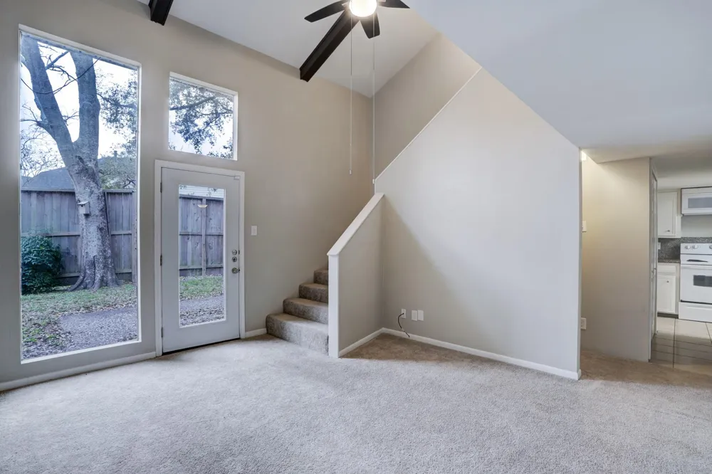 6 Dorado Drive Friendswood, TX 77546