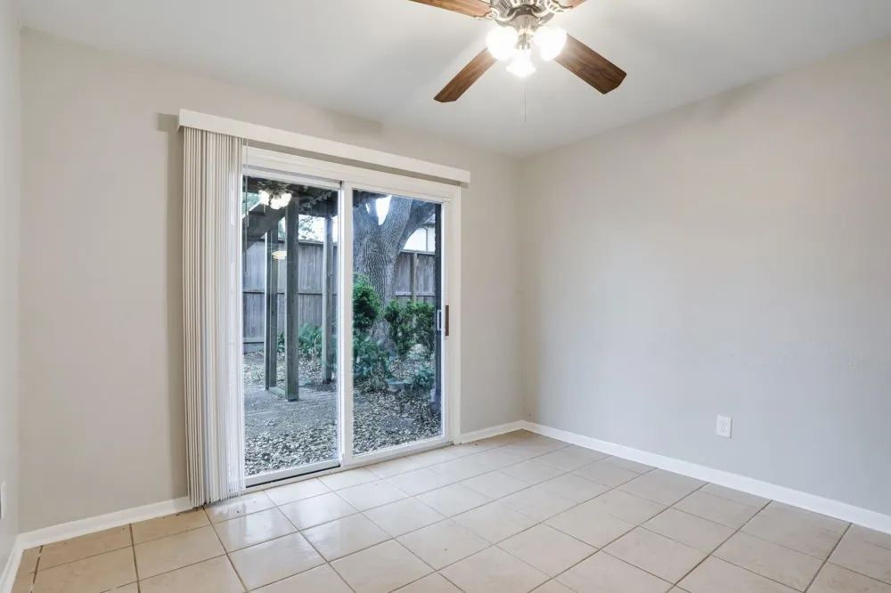 6 Dorado Drive Friendswood, TX 77546