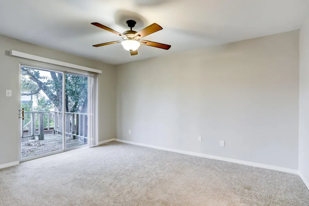 6 Dorado Drive Friendswood, TX 77546