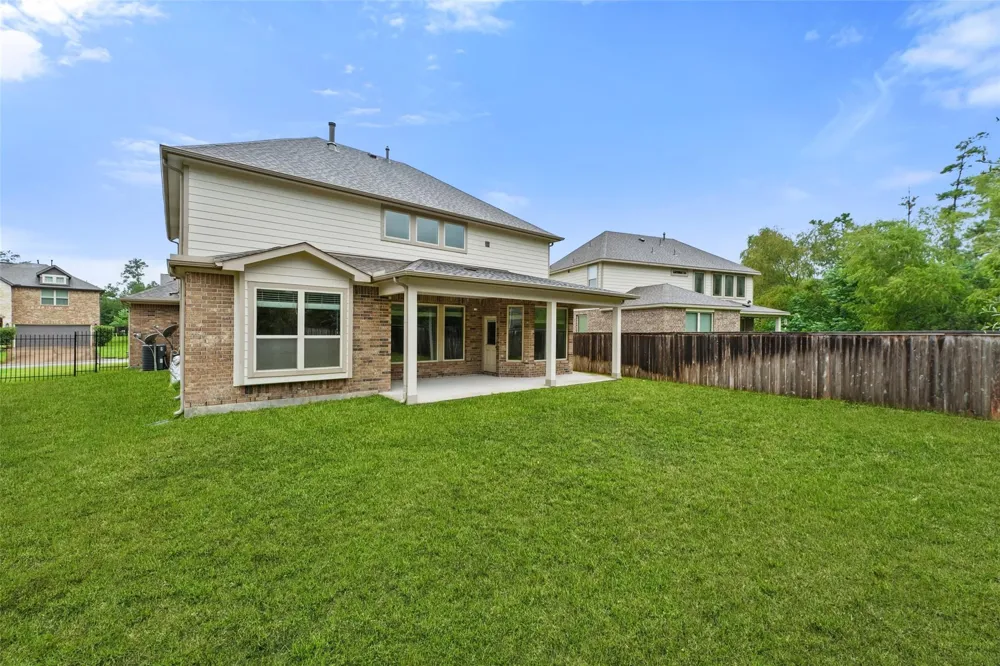 190 Bloomhill Place The Woodlands, TX 77354