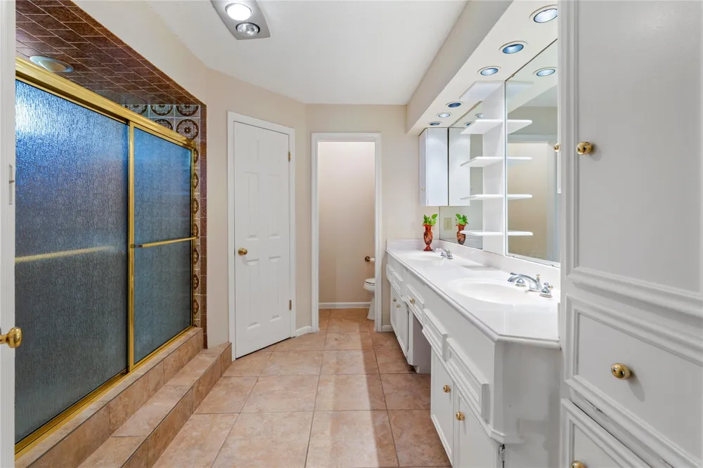 12202 Advance Drive Houston, TX 77065