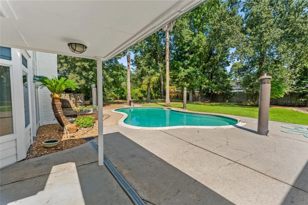 12202 Advance Drive Houston, TX 77065