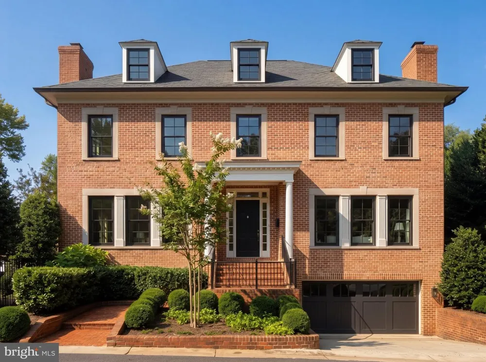 4841 KEMBLE PLACE NW Washington, DC 20007