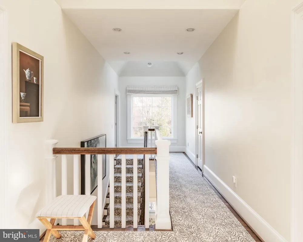 4841 KEMBLE PLACE NW Washington, DC 20007