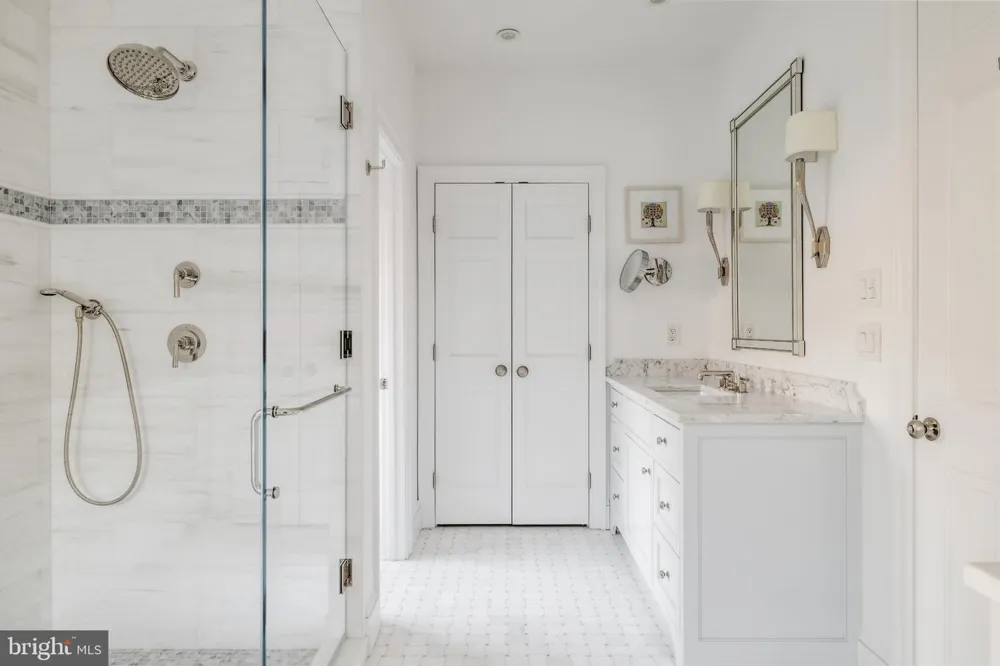 4841 KEMBLE PLACE NW Washington, DC 20007