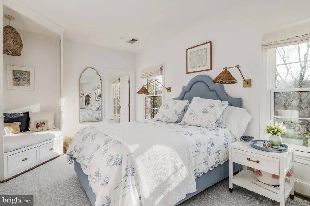 4841 KEMBLE PLACE NW Washington, DC 20007