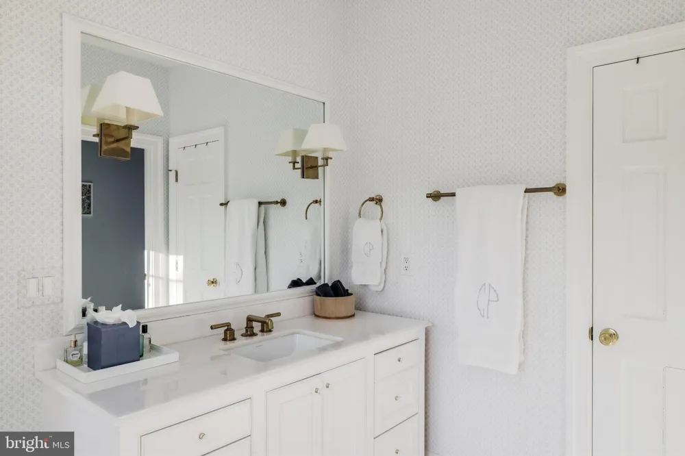 4841 KEMBLE PLACE NW Washington, DC 20007