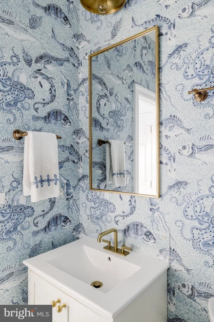 4841 KEMBLE PLACE NW Washington, DC 20007