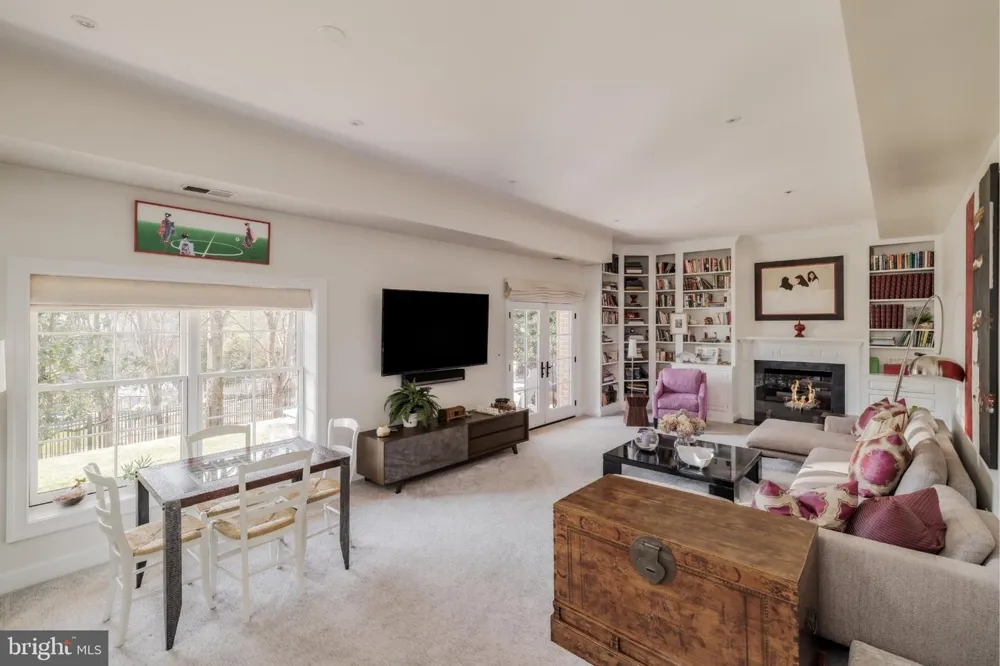 4841 KEMBLE PLACE NW Washington, DC 20007