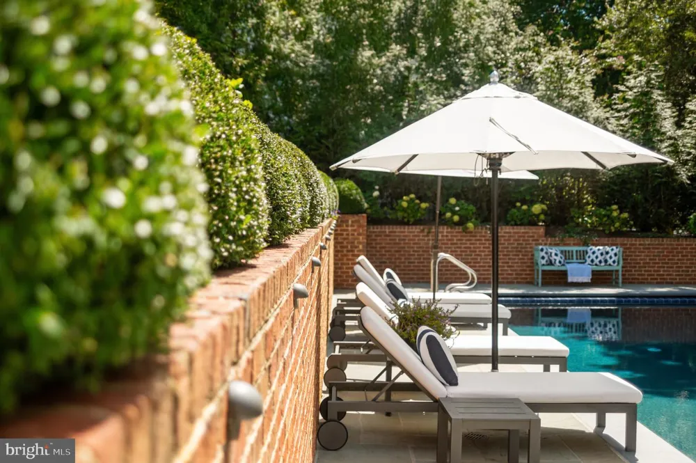 4841 KEMBLE PLACE NW Washington, DC 20007