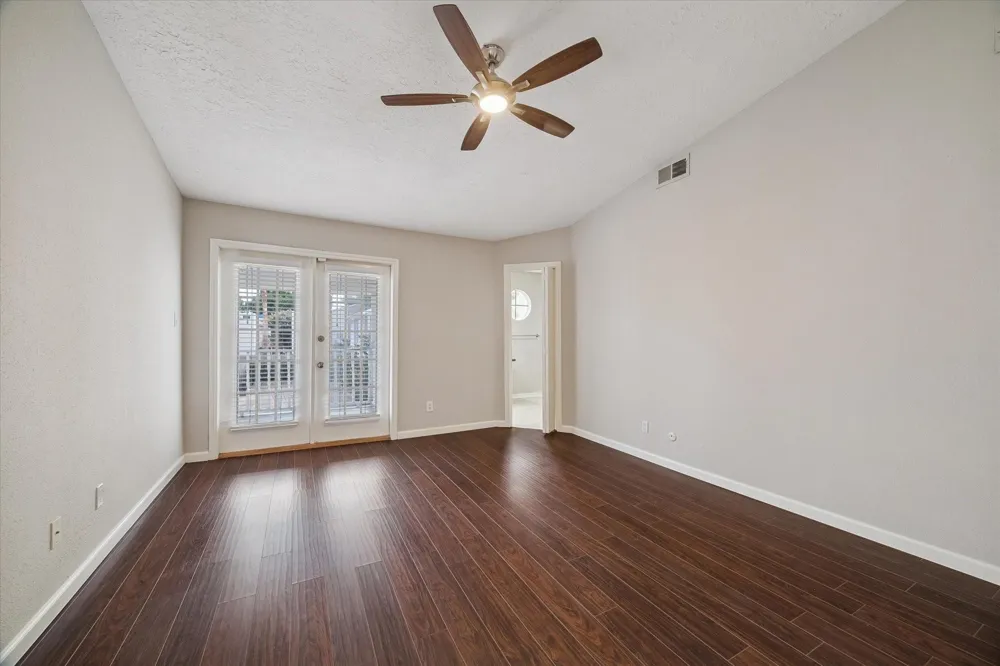 1911 Bering Drive #3 Houston, TX 77057