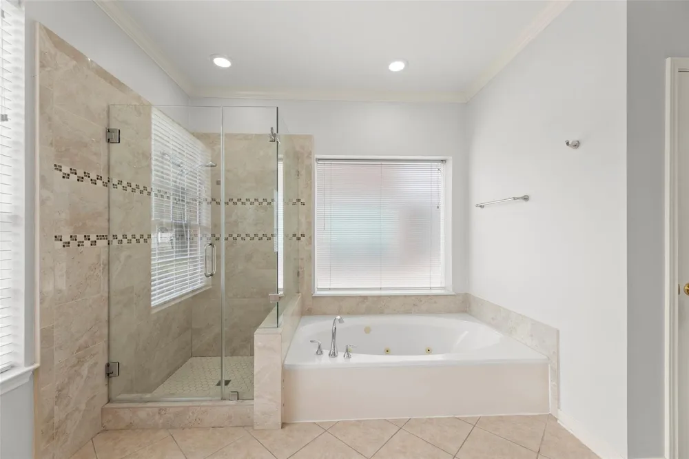14 Sterling Court Sugar Land, TX 77479