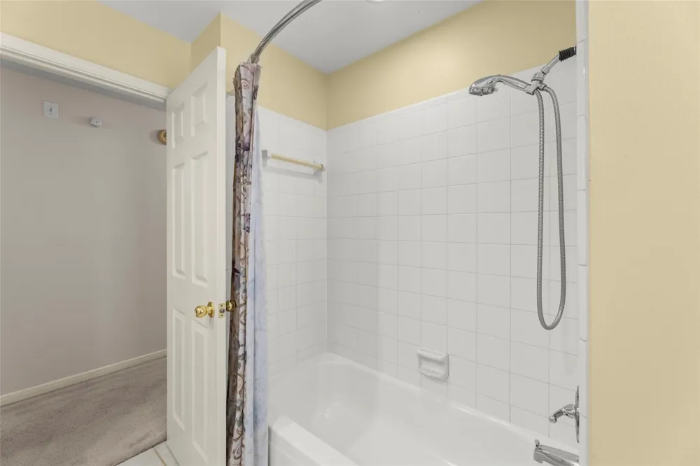 14 Sterling Court Sugar Land, TX 77479