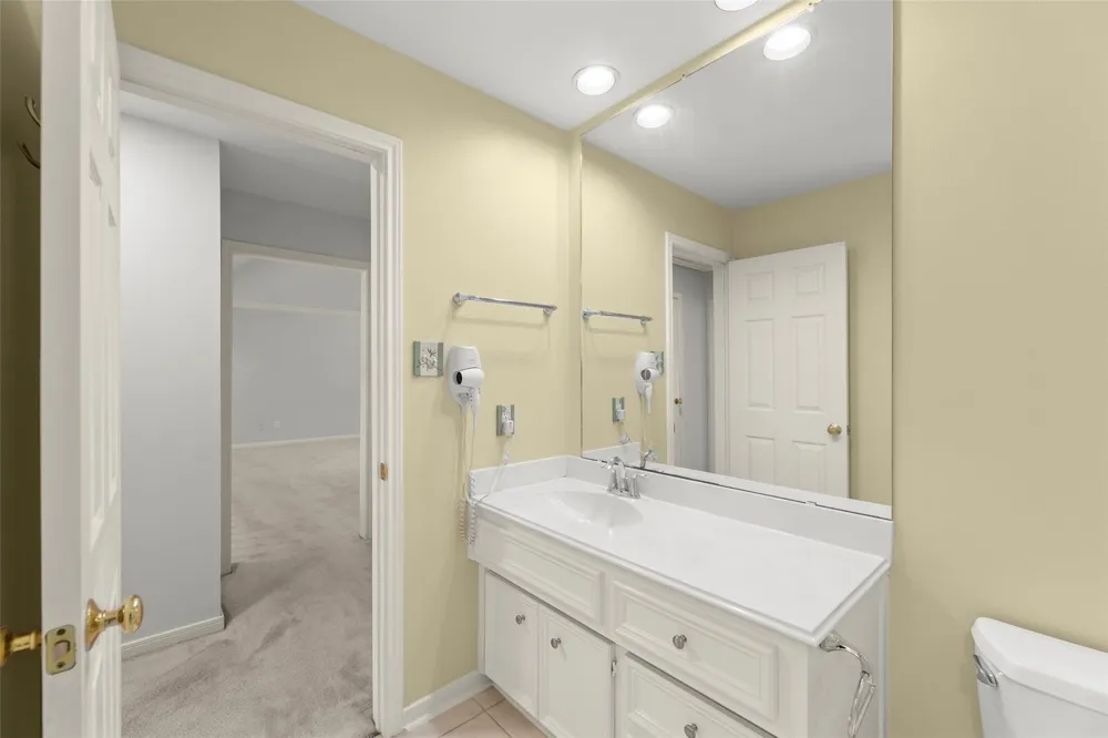 14 Sterling Court Sugar Land, TX 77479