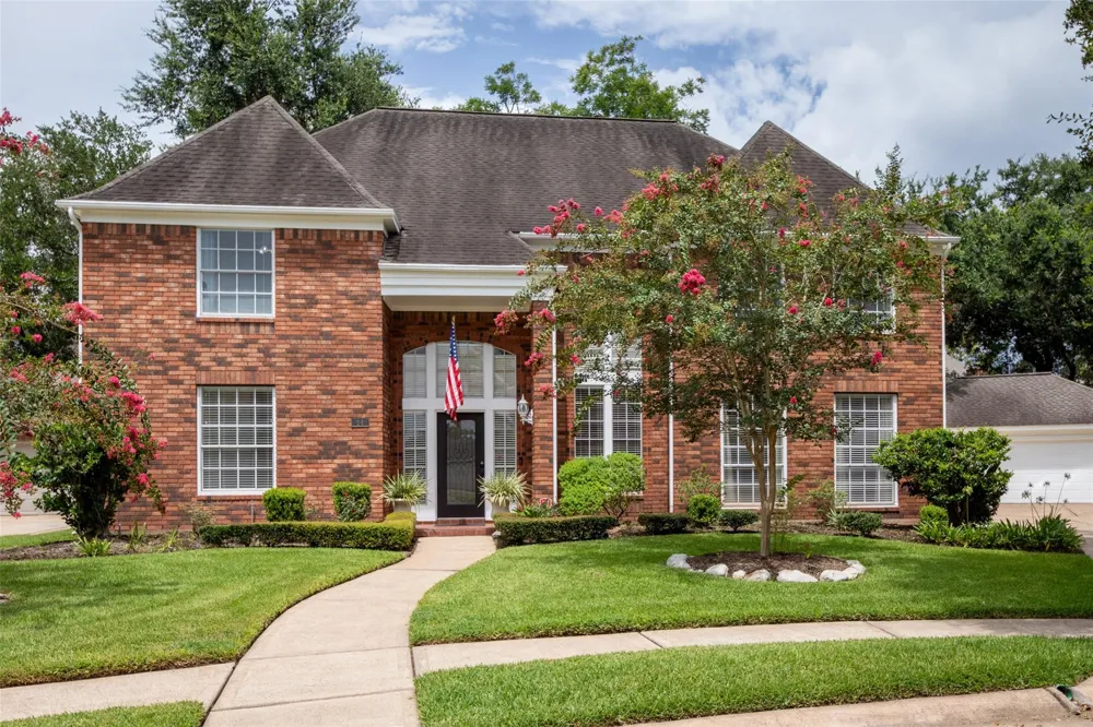 14 Sterling Court Sugar Land, TX 77479