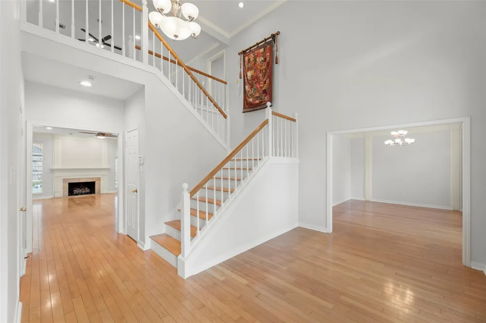 14 Sterling Court Sugar Land, TX 77479