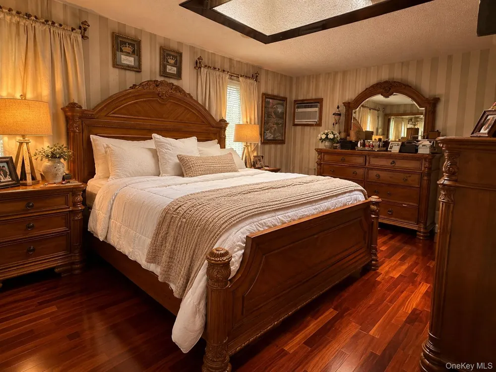 42 Birch Road Staten Island, NY 10303