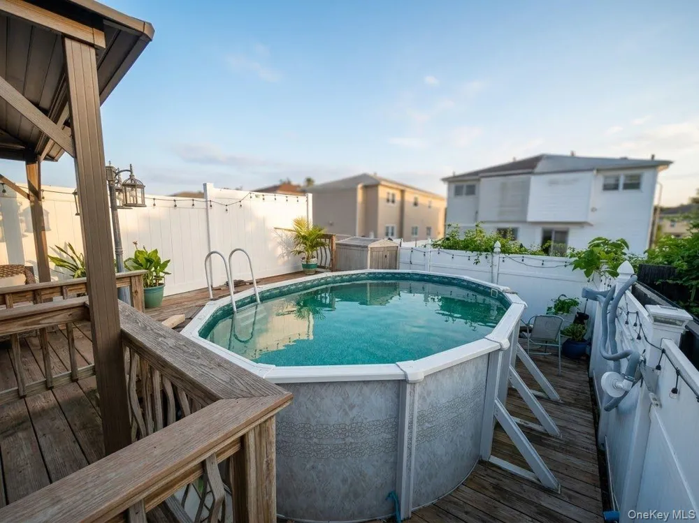 42 Birch Road Staten Island, NY 10303