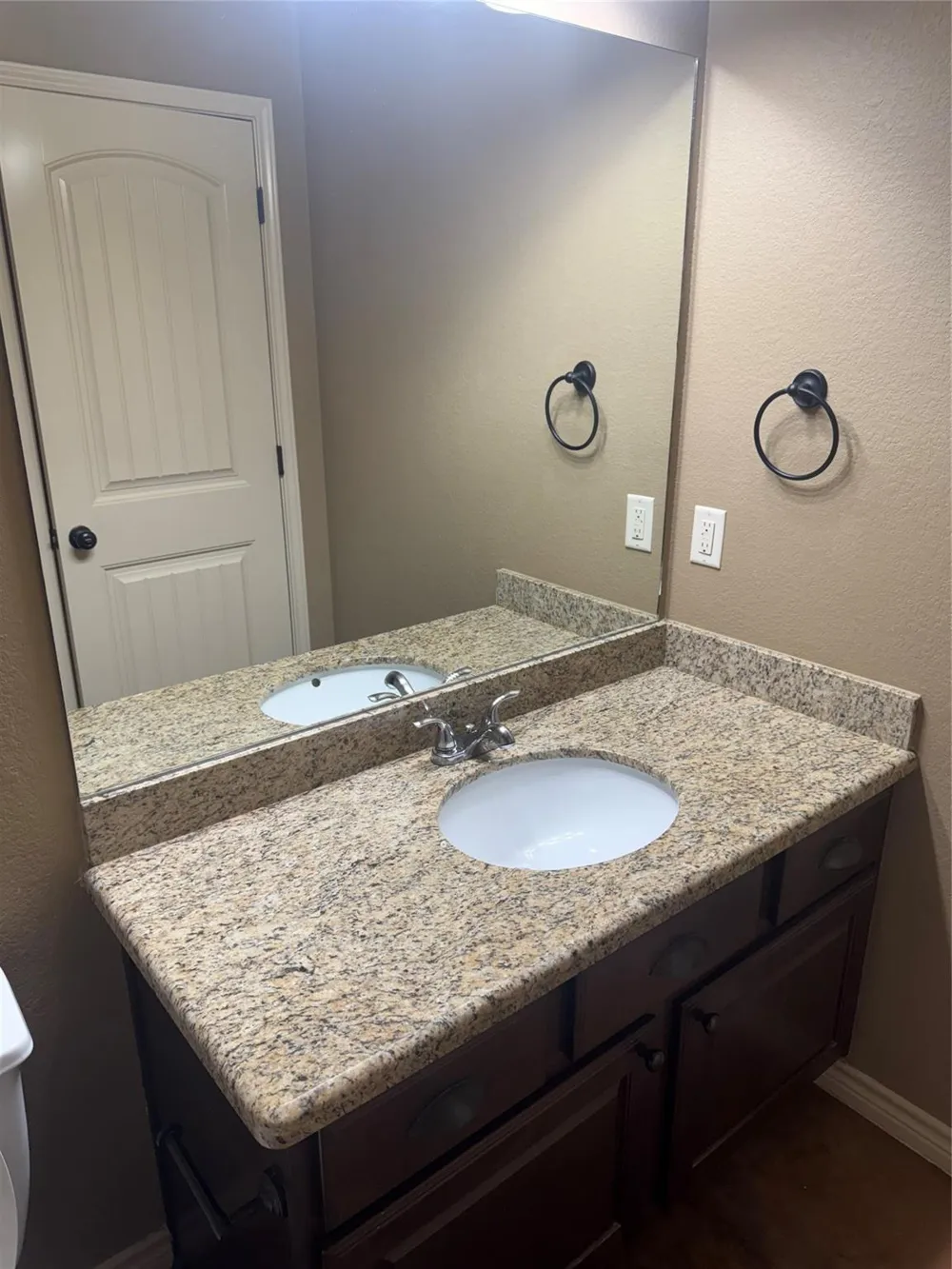 410 Deacon Drive W College Station, TX 77845