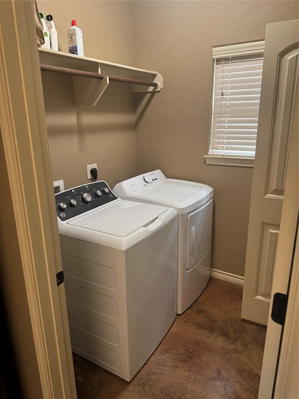 410 Deacon Drive W College Station, TX 77845