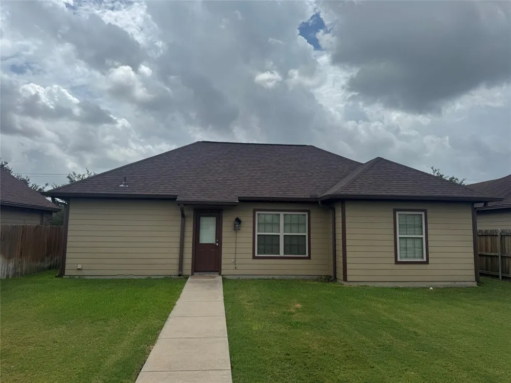 410 Deacon Drive W College Station, TX 77845