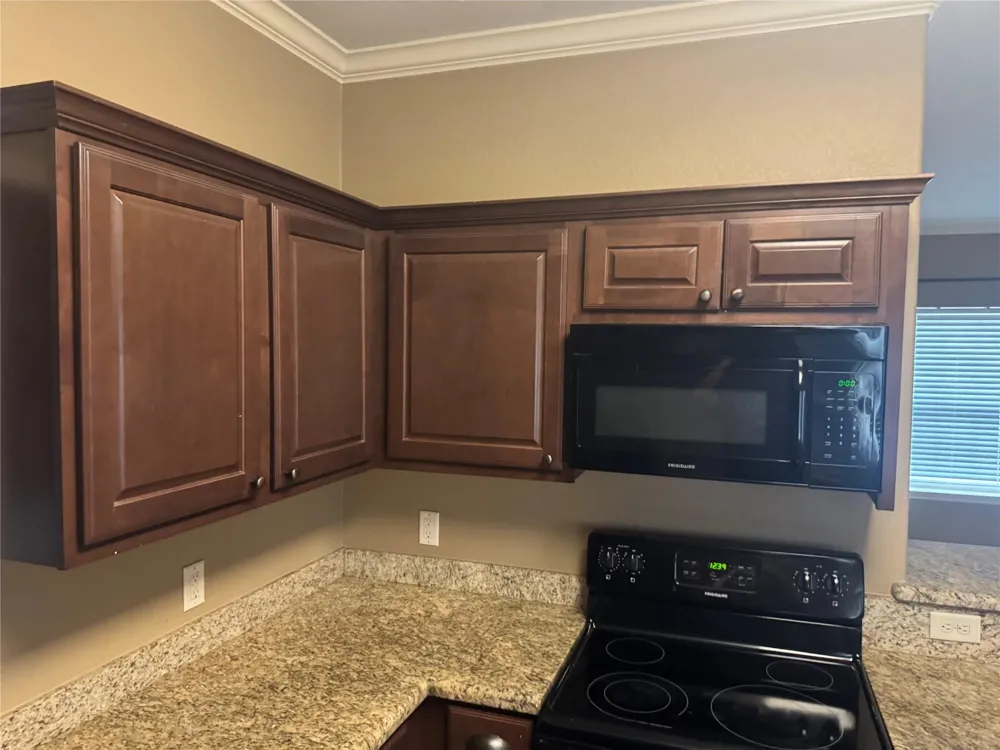 410 Deacon Drive W College Station, TX 77845