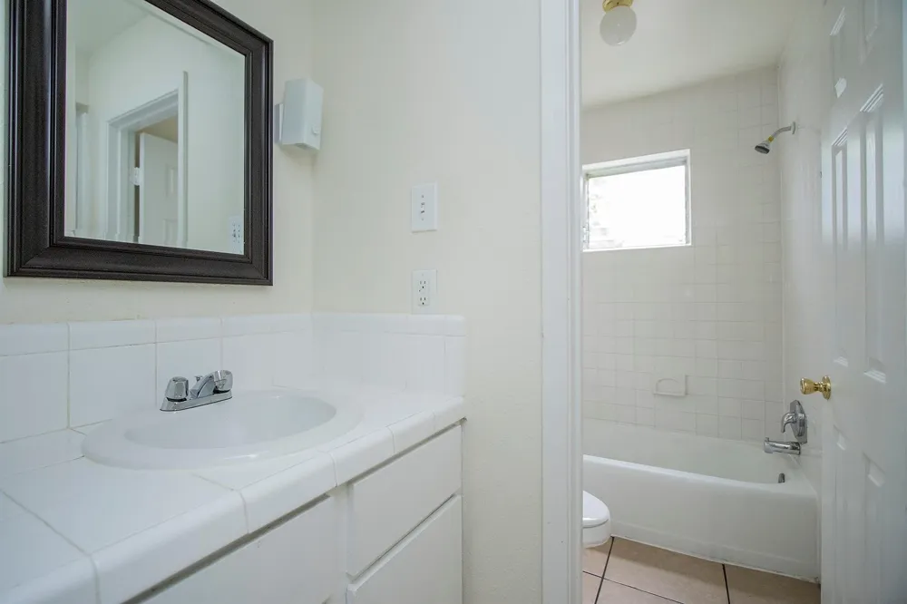 3702 Flora #4 Houston, TX 77006