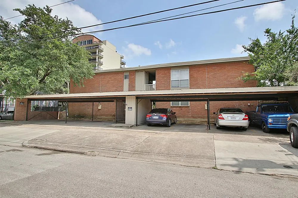 3702 Flora #4 Houston, TX 77006
