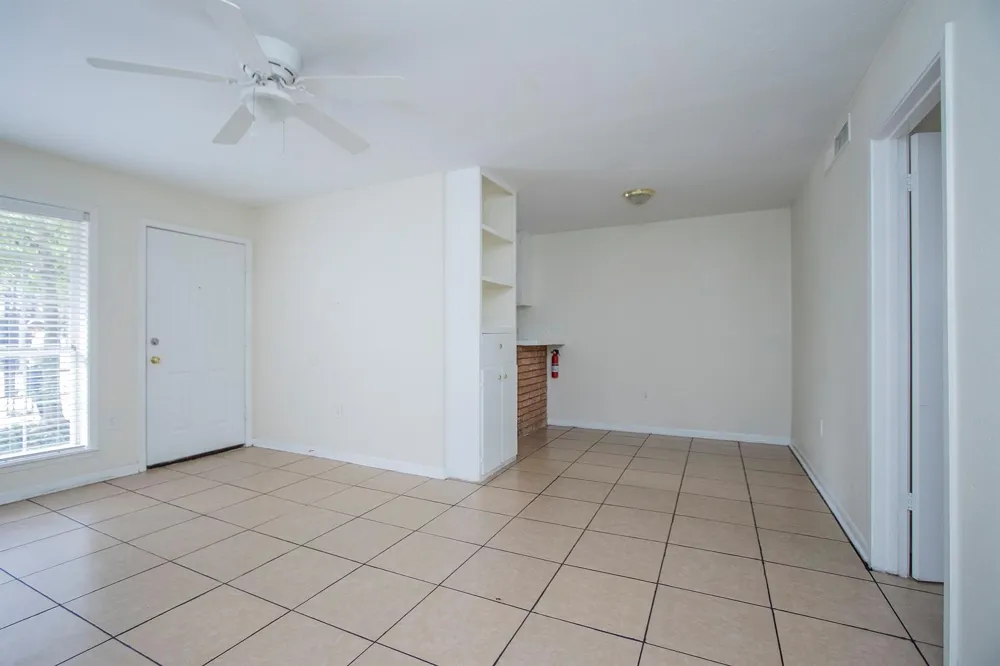 3702 Flora #4 Houston, TX 77006