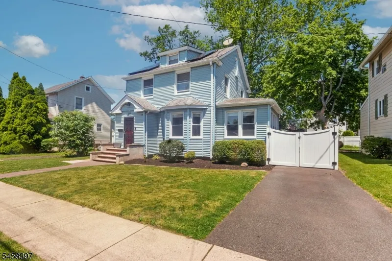 330 Simons Ave Hackensack City, NJ 07601