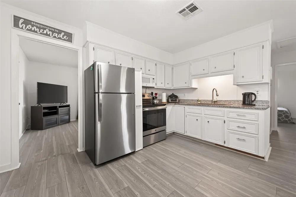 323 Lake Livingston Drive Livingston, TX 77351