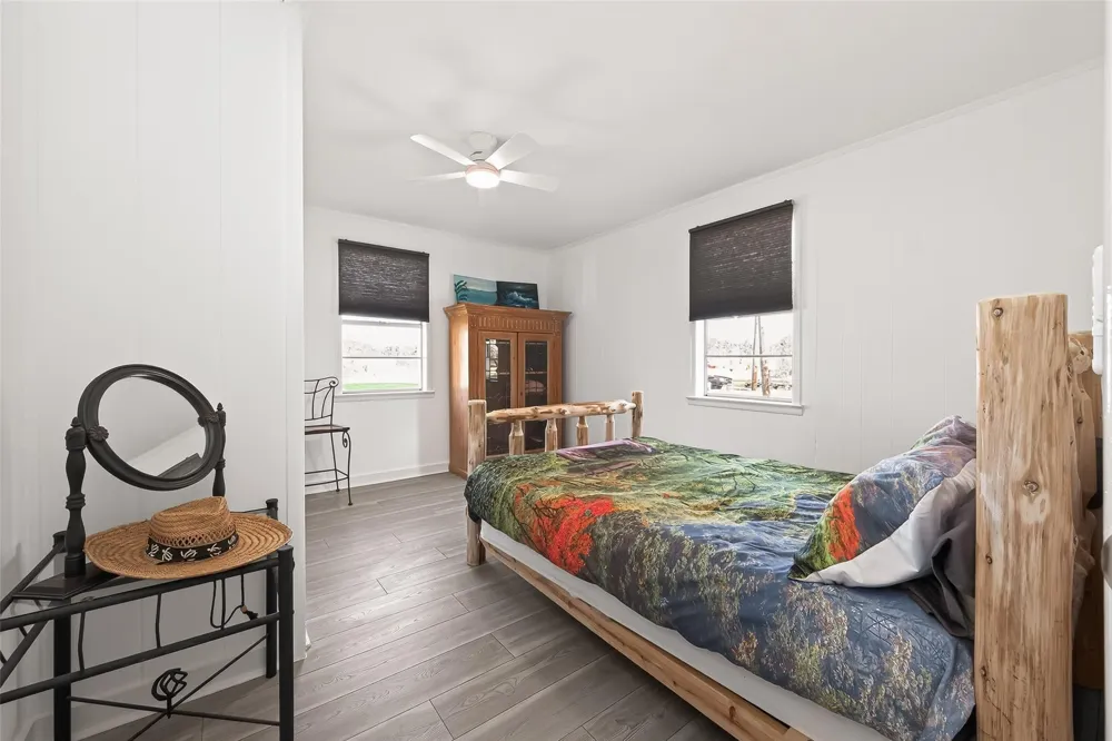 323 Lake Livingston Drive Livingston, TX 77351