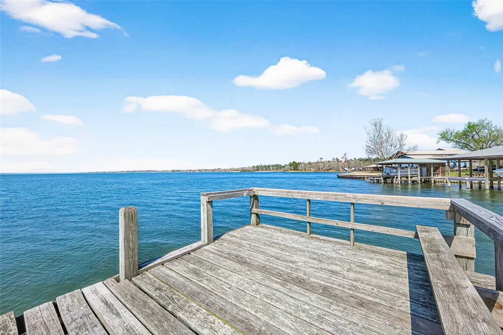 323 Lake Livingston Drive Livingston, TX 77351