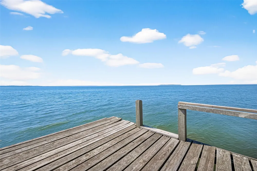 323 Lake Livingston Drive Livingston, TX 77351