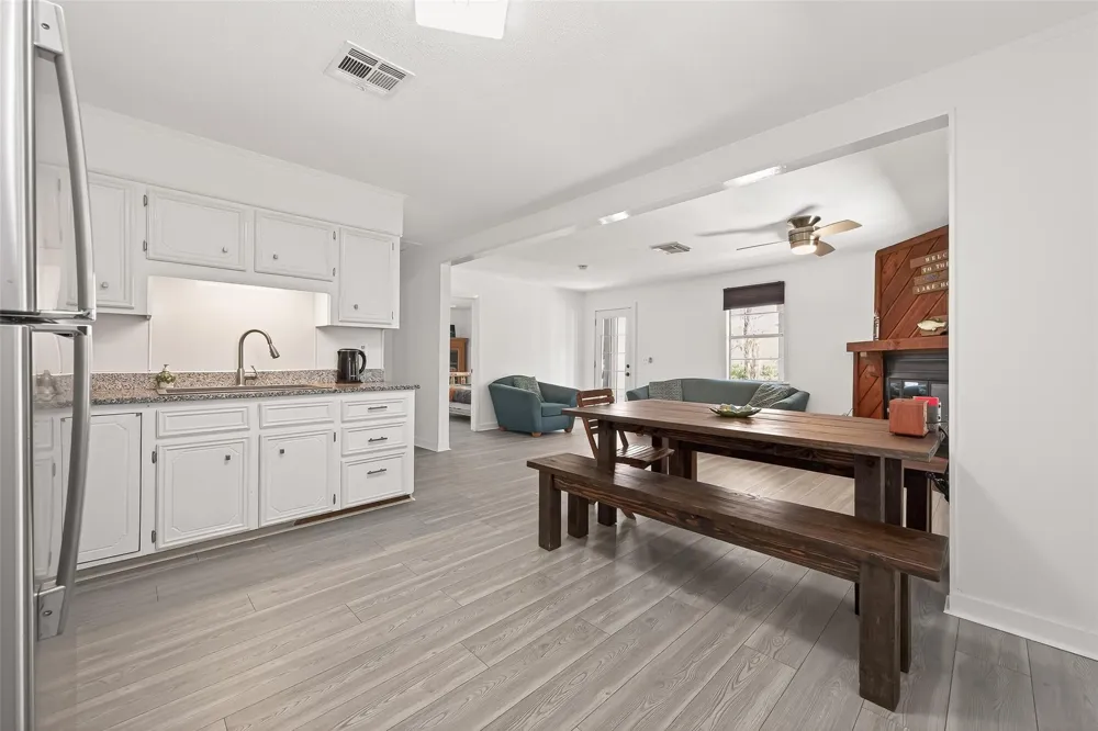 323 Lake Livingston Drive Livingston, TX 77351