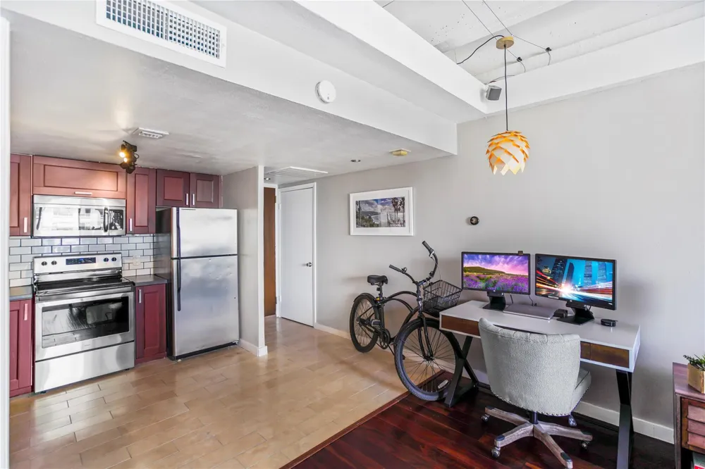 2016 Main Street #1203 Houston, TX 77002