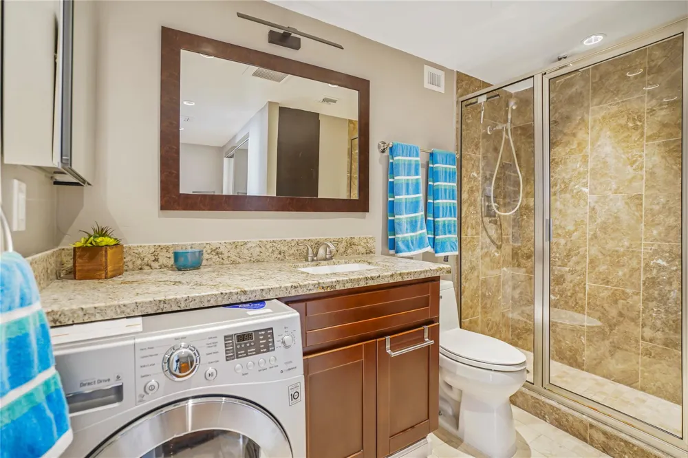 2016 Main Street #1203 Houston, TX 77002