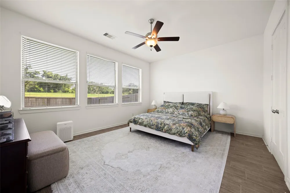 10722 Hidden Rock Drive Missouri City, TX 77459