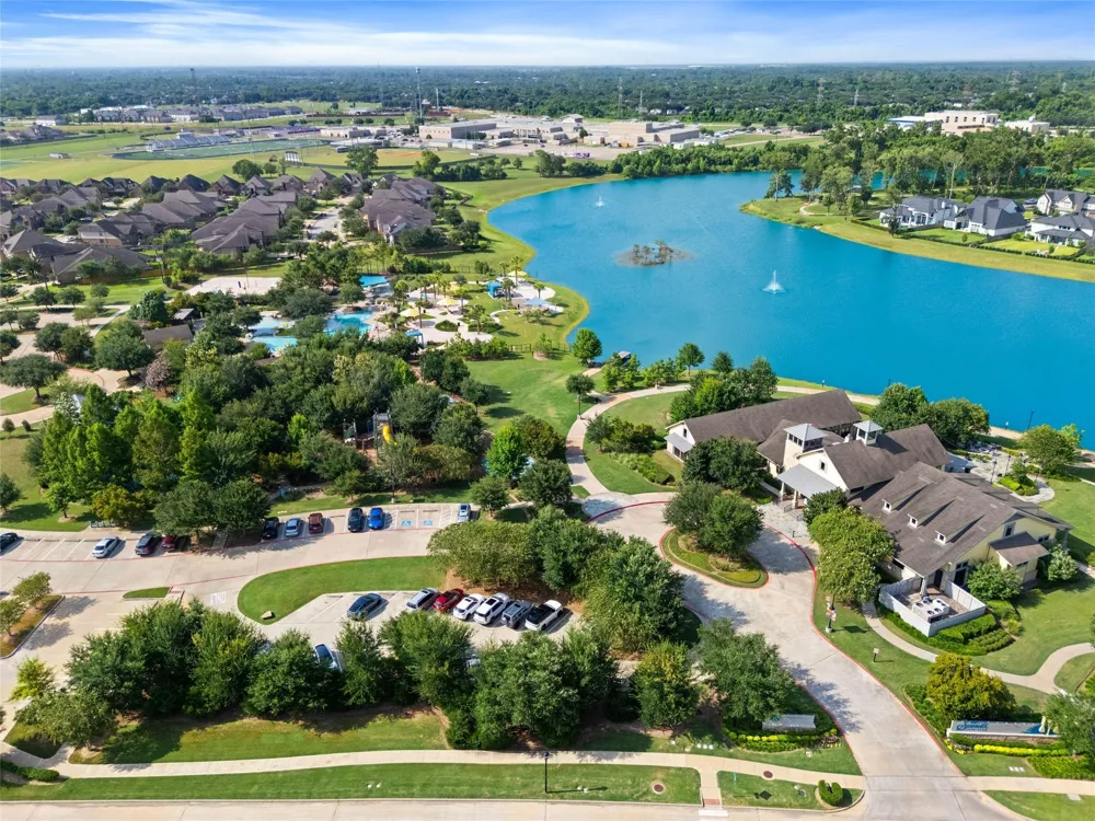 10722 Hidden Rock Drive Missouri City, TX 77459