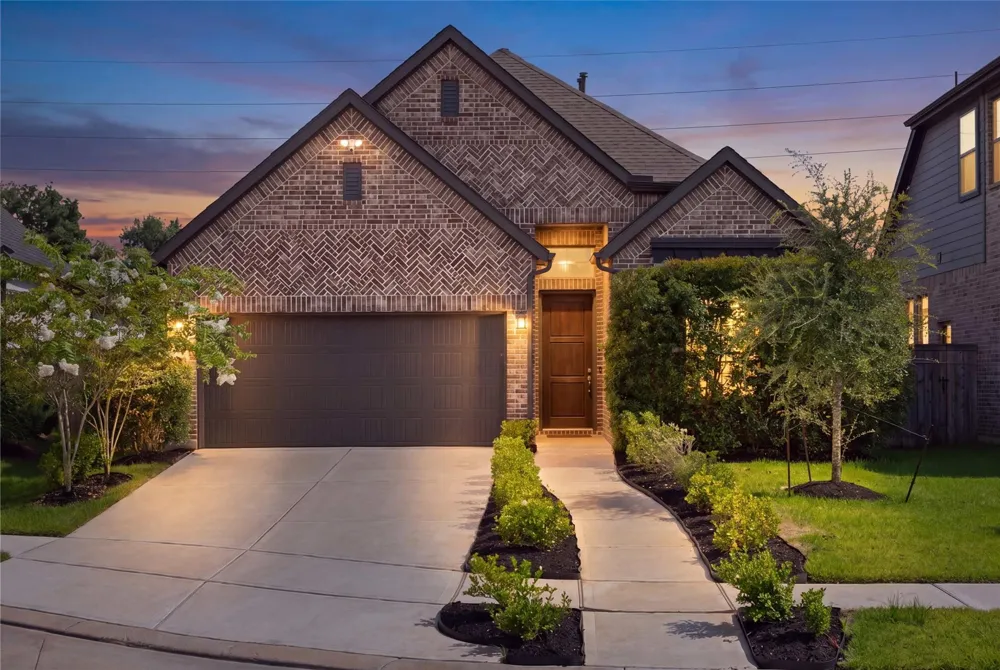 10722 Hidden Rock Drive Missouri City, TX 77459